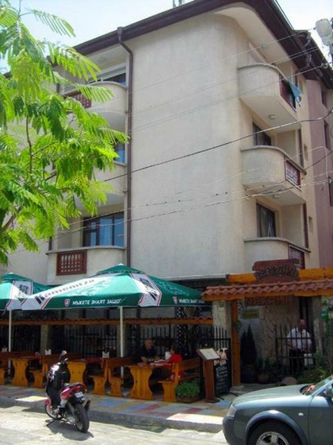 Guest House Gergana Primorsko Bagian luar foto